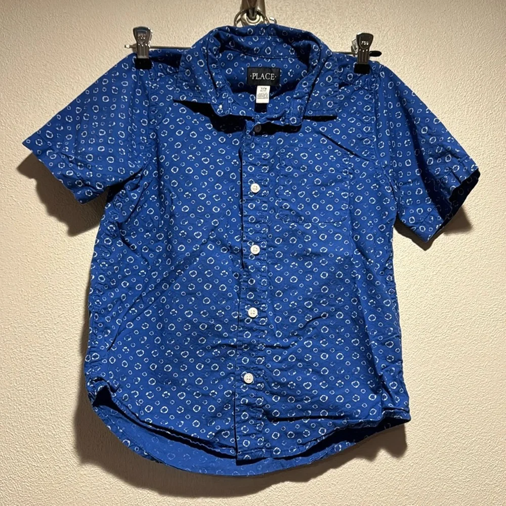 The children’s place dot button down